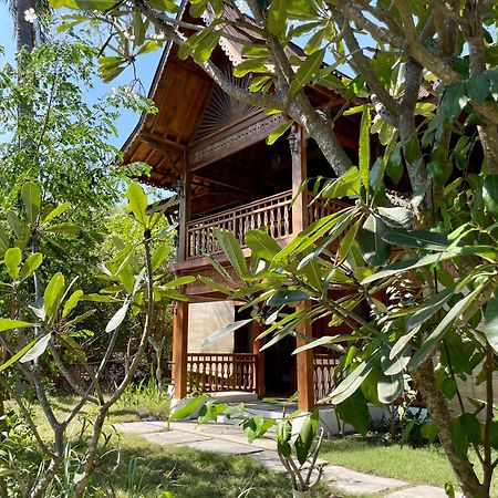 The Exile Sunsetpoint Hotell Gili Trawangan Eksteriør bilde