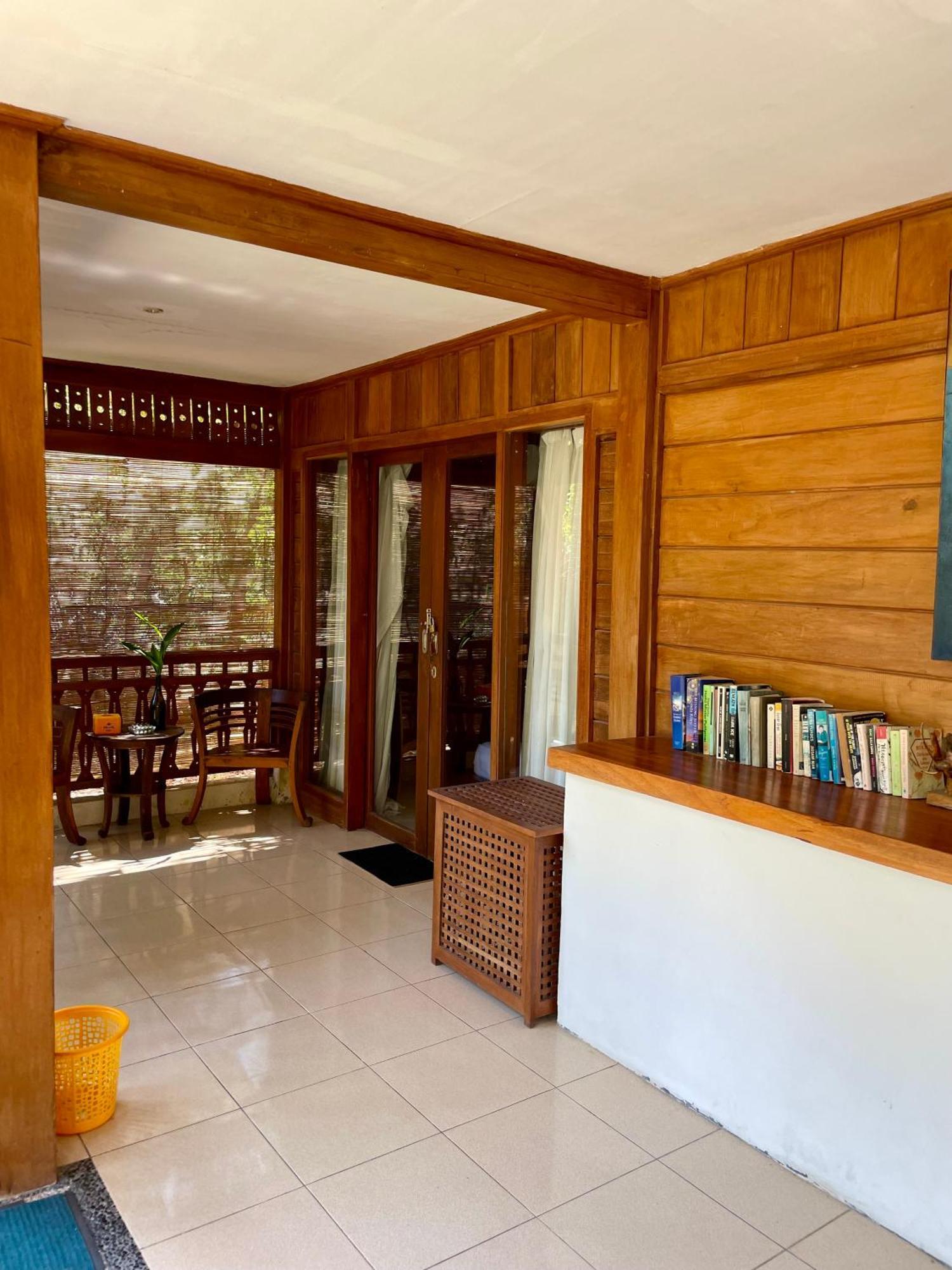 The Exile Sunsetpoint Hotell Gili Trawangan Eksteriør bilde